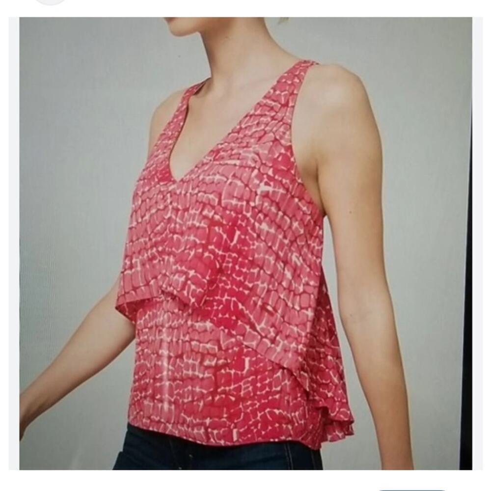 WHBM Abstract Geometric Print Flow Sleeveless Blouse Size Small